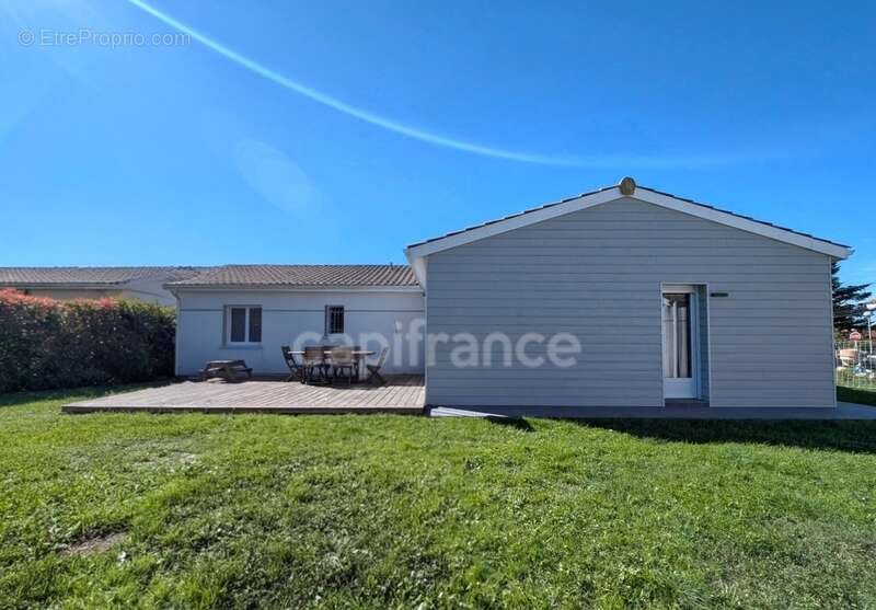 Maison à LUGON-ET-L'ILE-DU-CARNAY