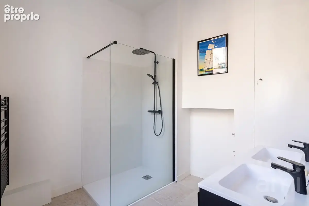 Appartement T3 avec vue exceptionnelle sur la cathédrale Pey-Berland - photo 11