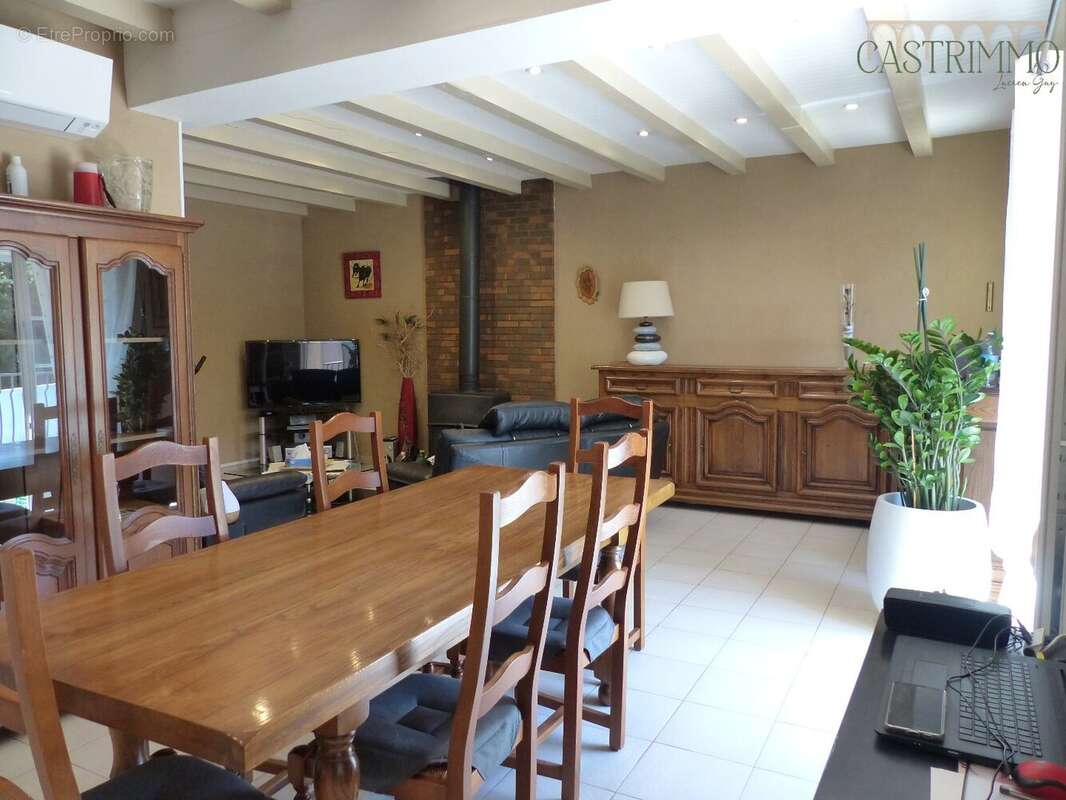 Maison à SAINT-JEAN-DE-CORNIES