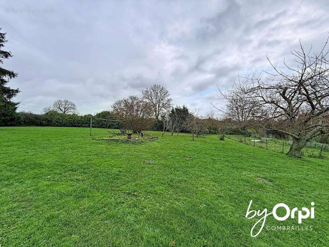 Maison à SAINT-ELOY-LES-MINES