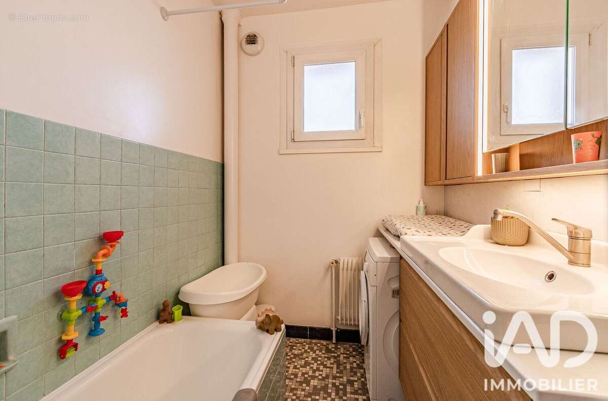 Appartement 67 m² à Villeurbanne  - photo 8