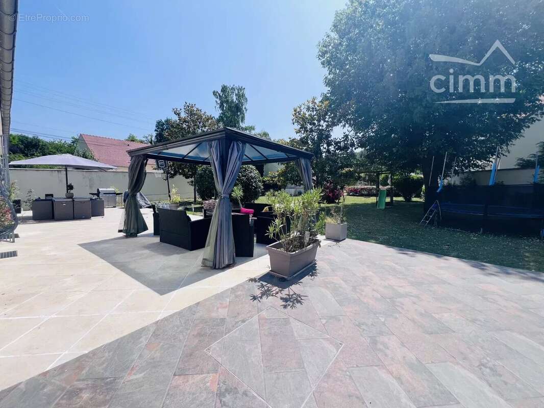 Maison à PONT-SAINTE-MAXENCE