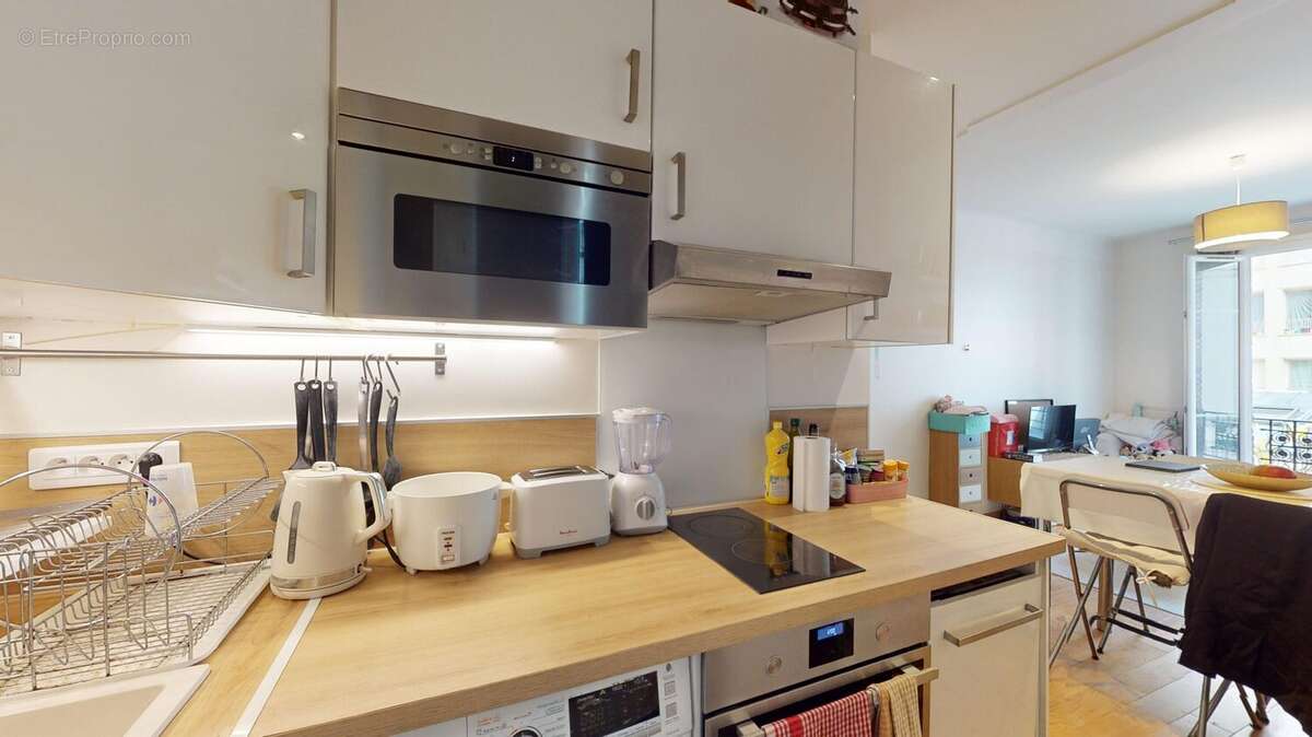 Appartement à PARIS-15E