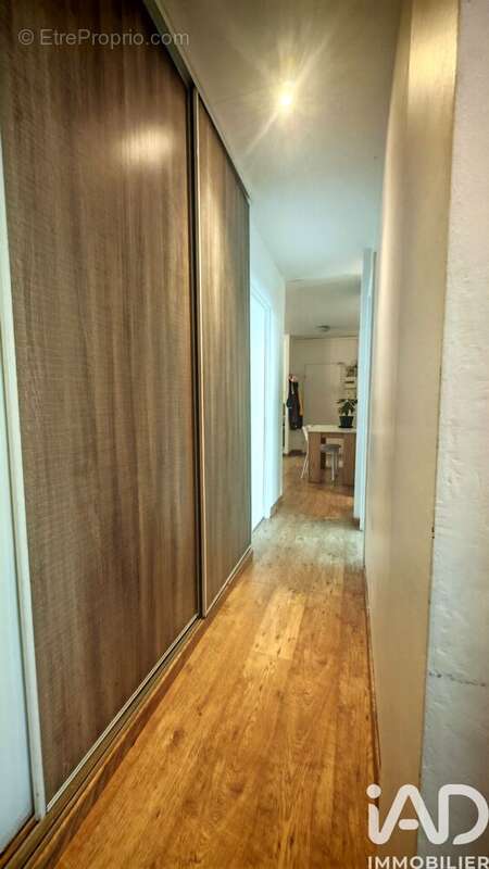 Appartement 70 m² à Yerres  - photo 8