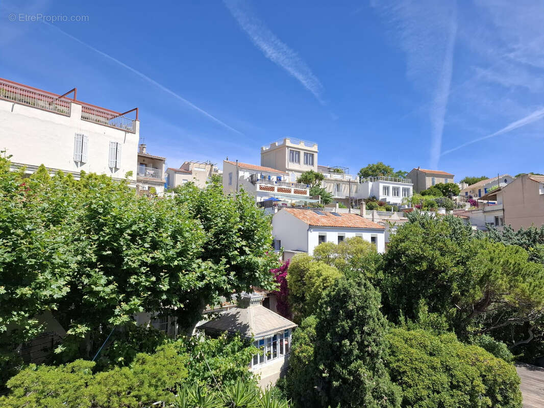 Appartement à MARSEILLE-7E