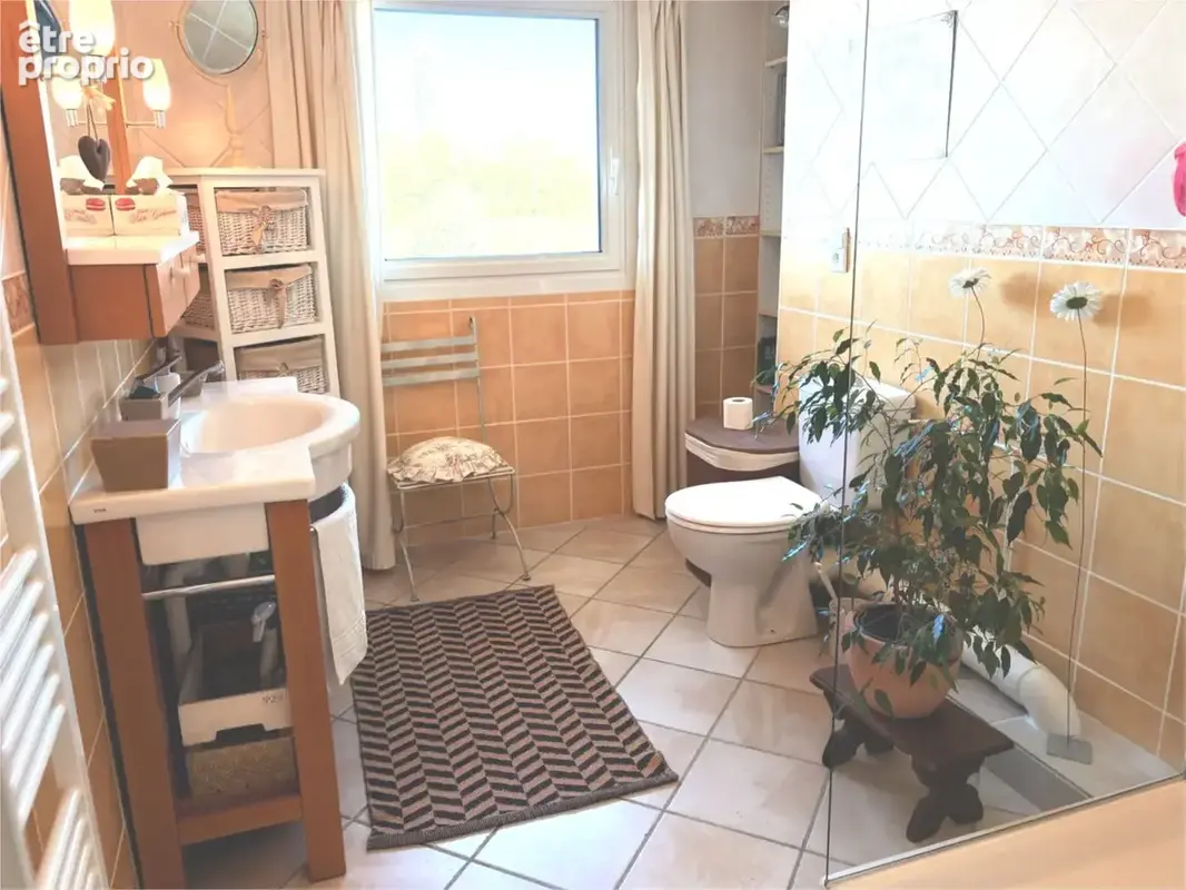 Maison 6 pièces 165 m² à vendre à Saint-Quentin-Fallavier (38070) - photo 8