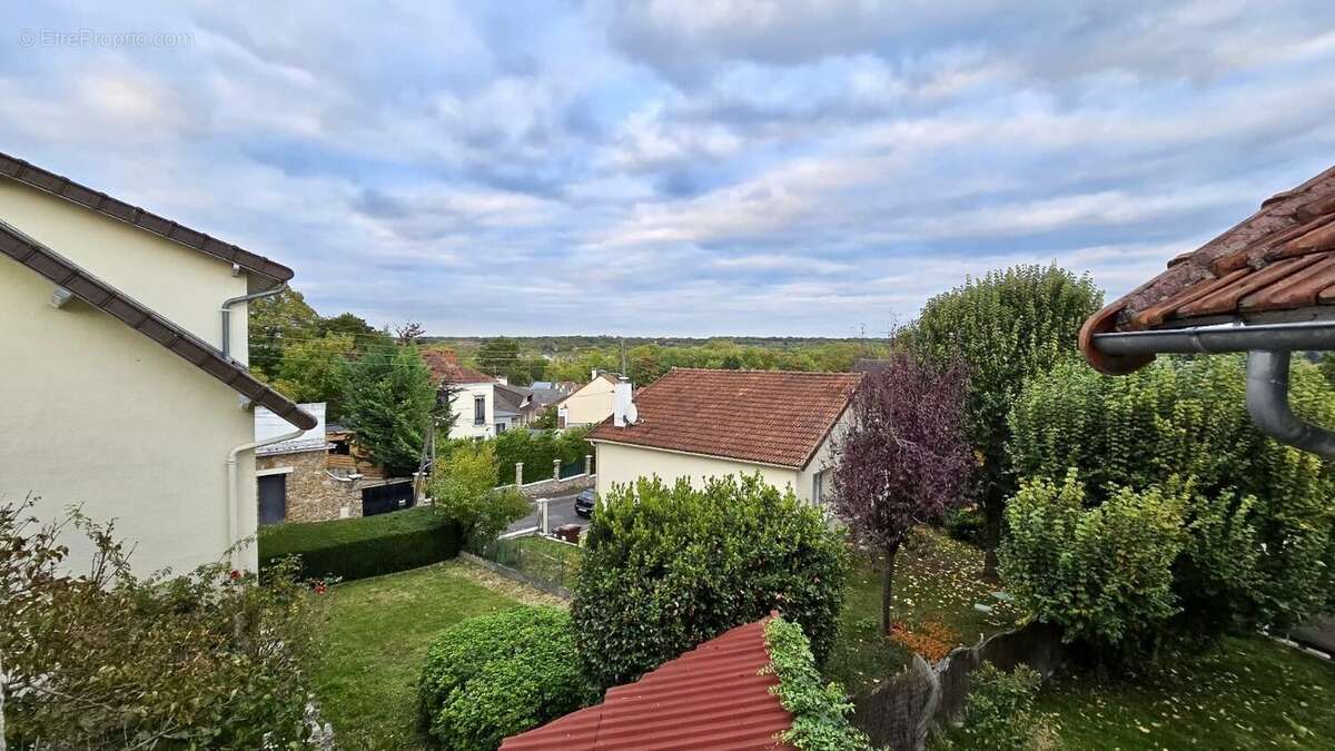 Maison à RIS-ORANGIS