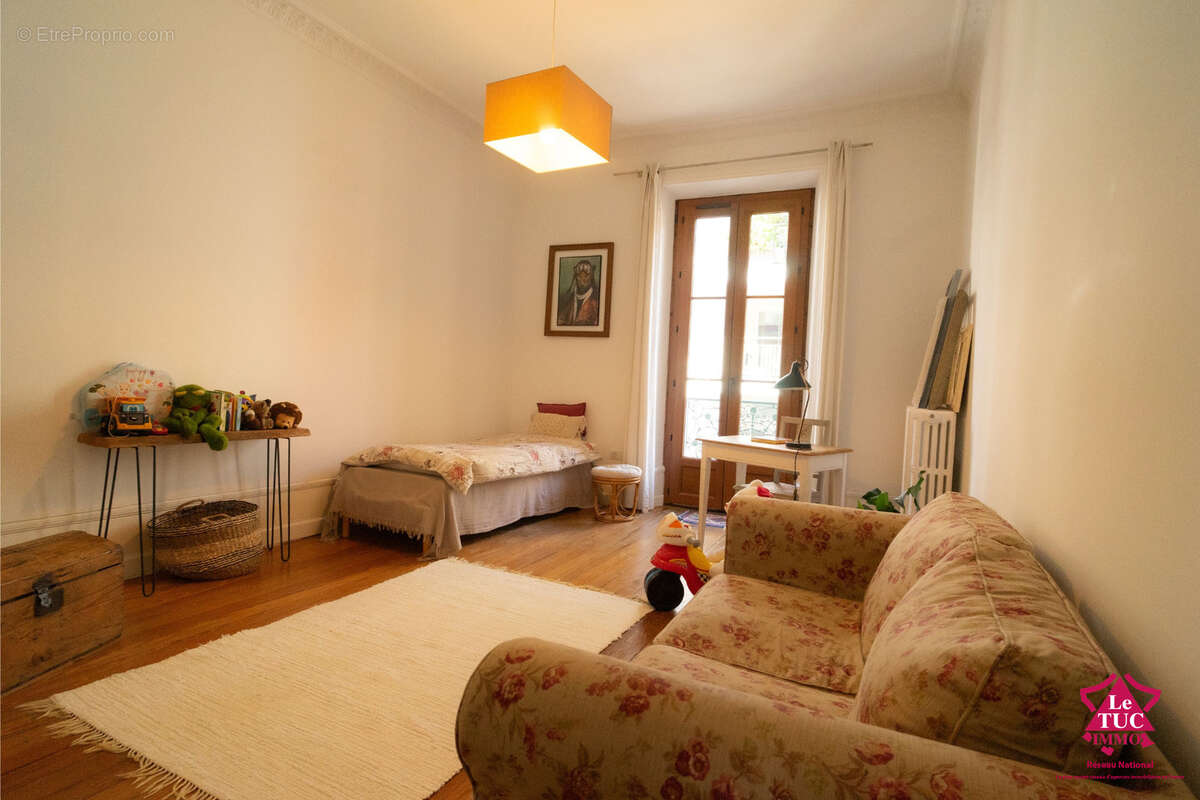 Appartement à AIX-LES-BAINS