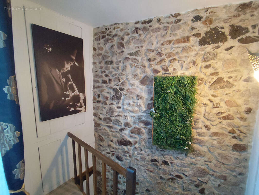 Maison à CONFOLENS