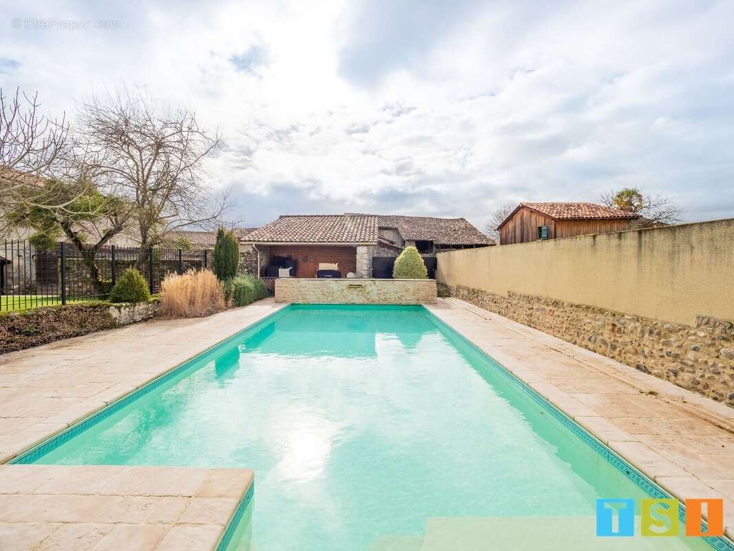 Secteur Comminges : Superbe maison familiale et gîte et/ou activité de chambres d'hôtes et gîte. Piscine et terrain sécurisé - photo 29