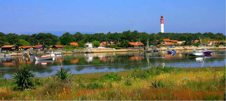 Commerce à LEGE-CAP-FERRET