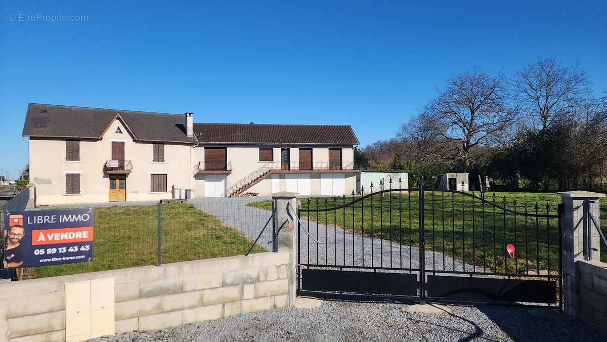 Appartement à ASSON