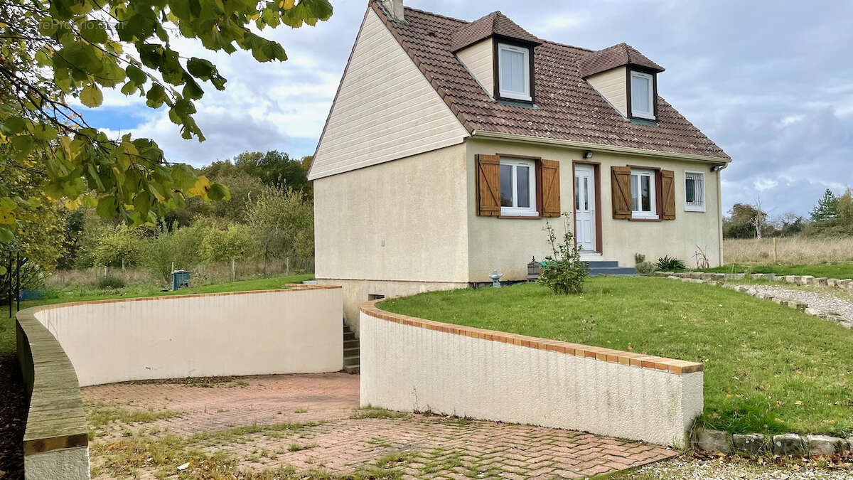 Maison à LOUVERSEY