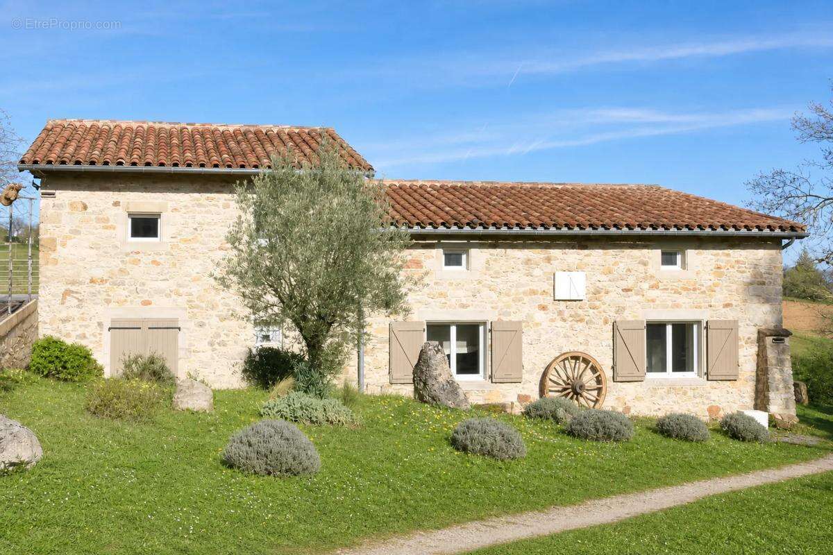 Maison à TONNAC