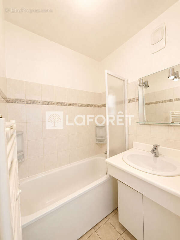 Appartement à LAMORLAYE