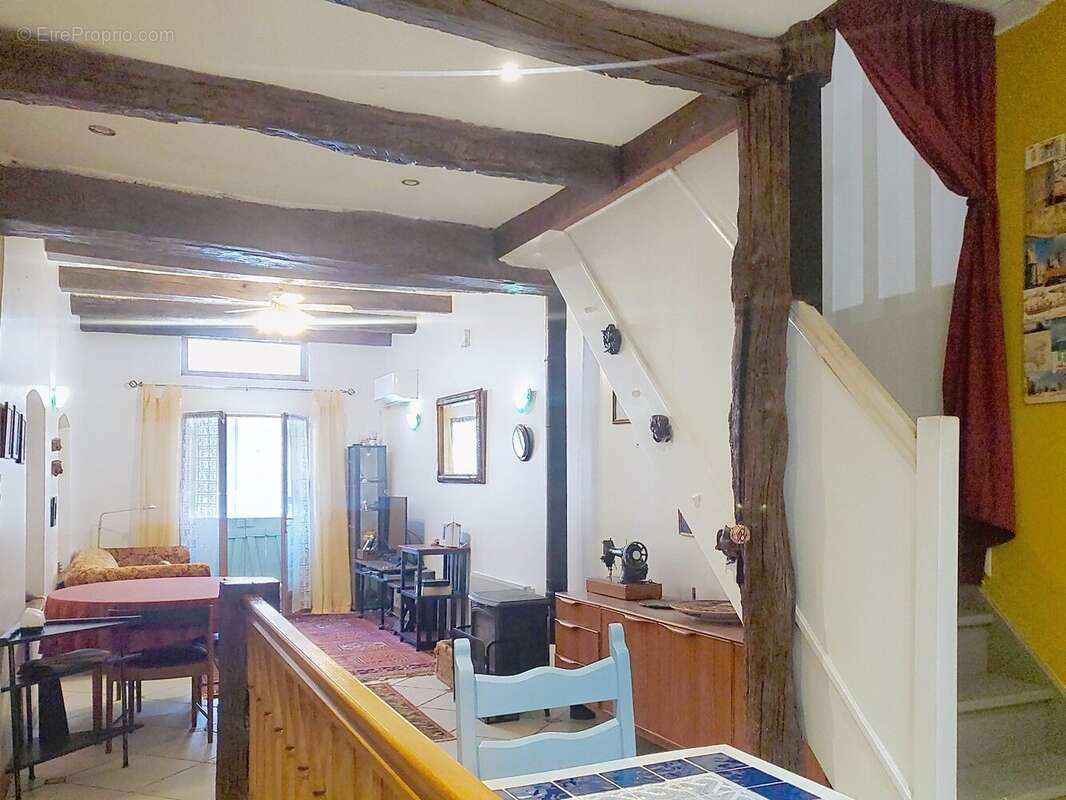 Maison de village avec terrasse et garage - photo 5