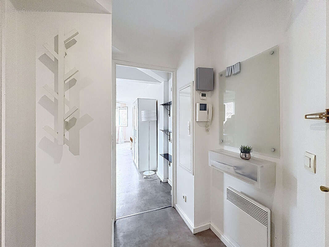 Appartement à VILLETANEUSE