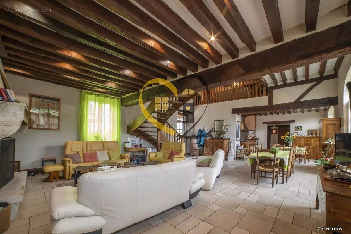 Maison à MENETOU-SALON