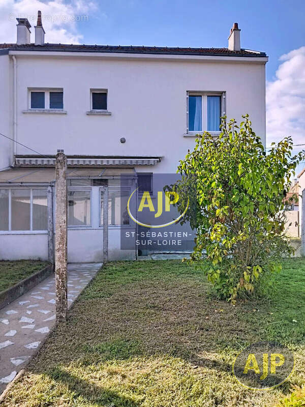 Maison à SAINT-SEBASTIEN-SUR-LOIRE