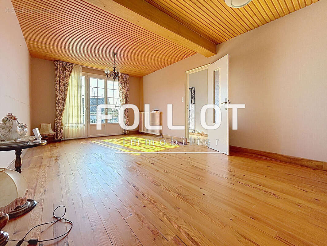 Maison Carentan Les Marais 5 pièce(s) 72 m2 - photo 2