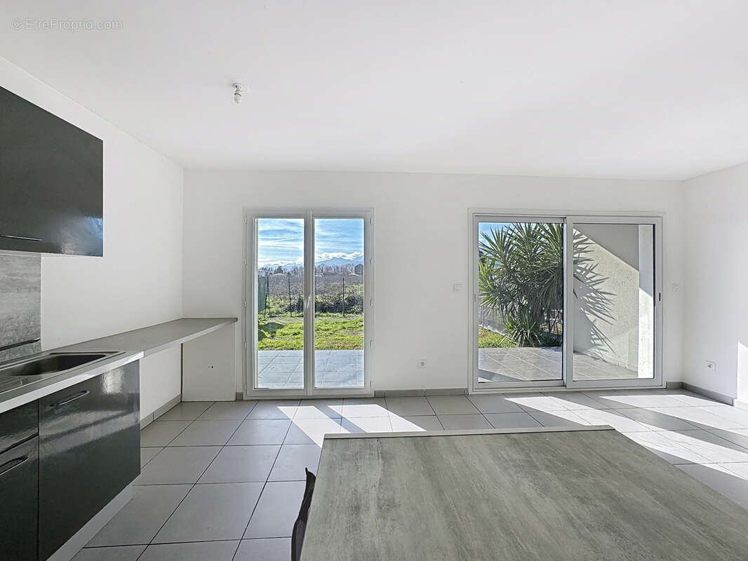 Duplex T3 avec jardin privatif - 2 parkings - Proche des plages   259 000 € - photo 4