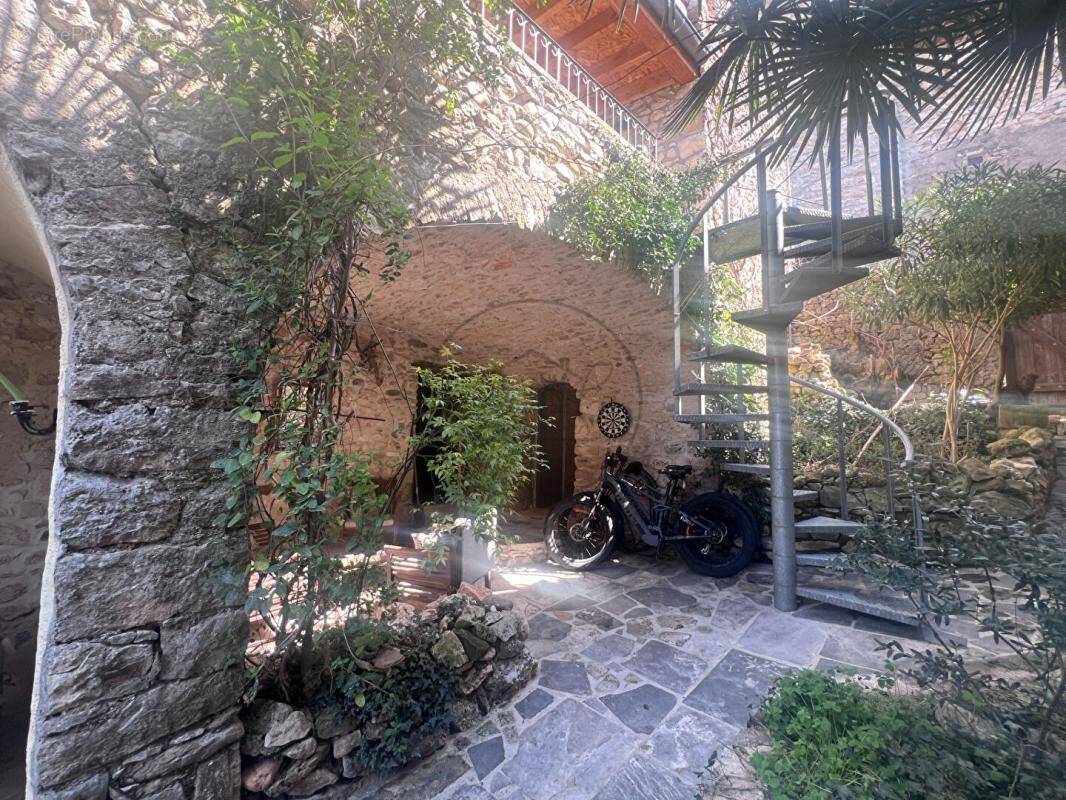 Maison à ROCHEGUDE