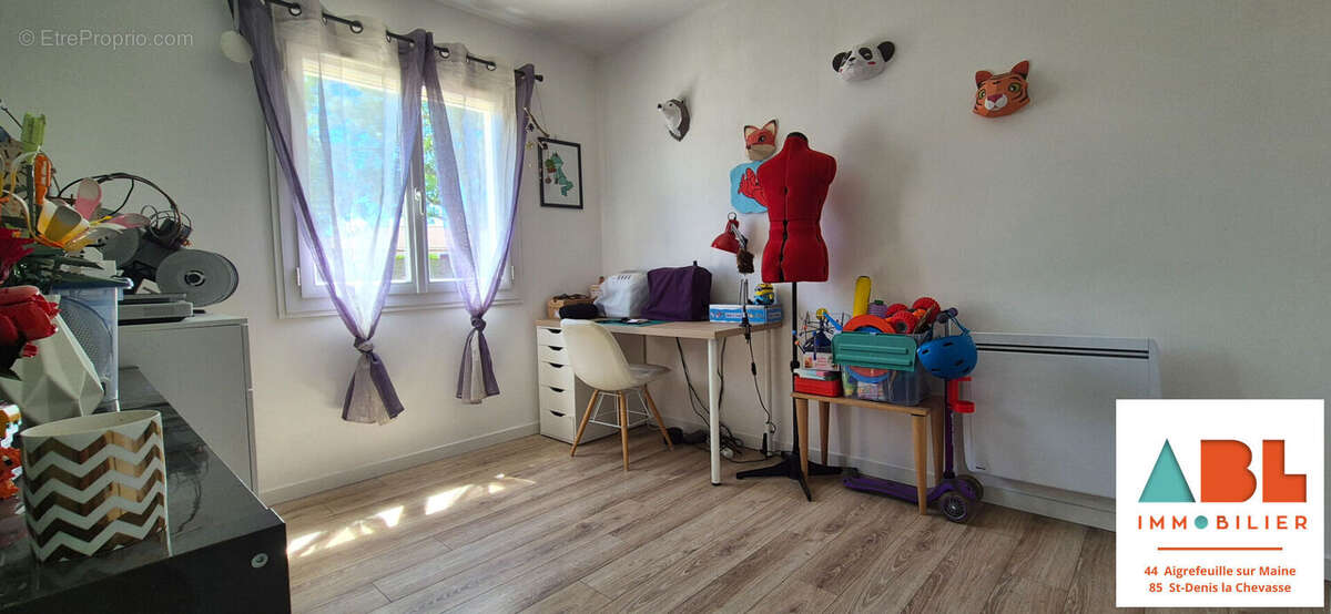 Maison 156m² familiale Aigrefeuille Sur Maine 4 chambres plain-pied - photo 8