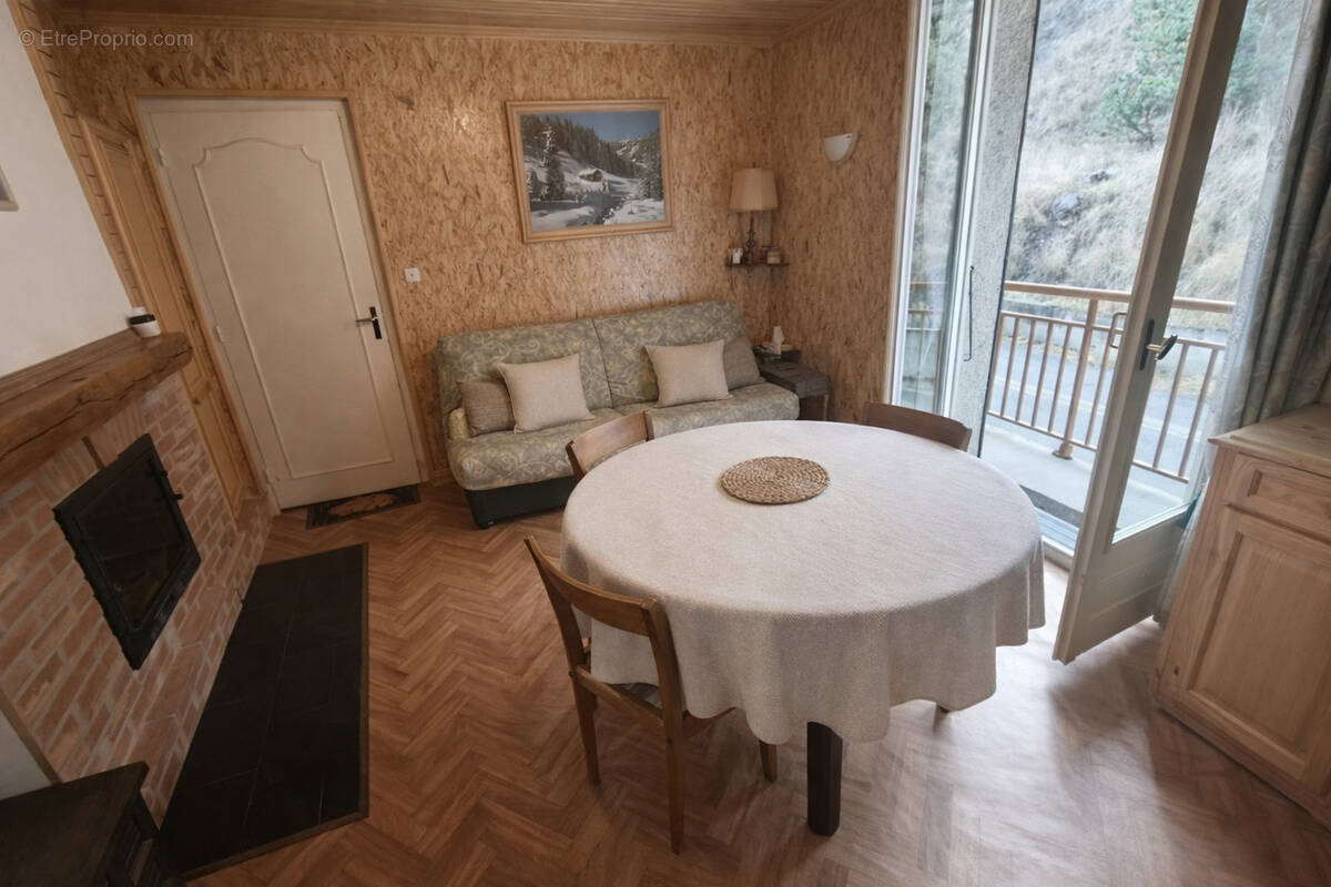 Appartement à LES ANGLES