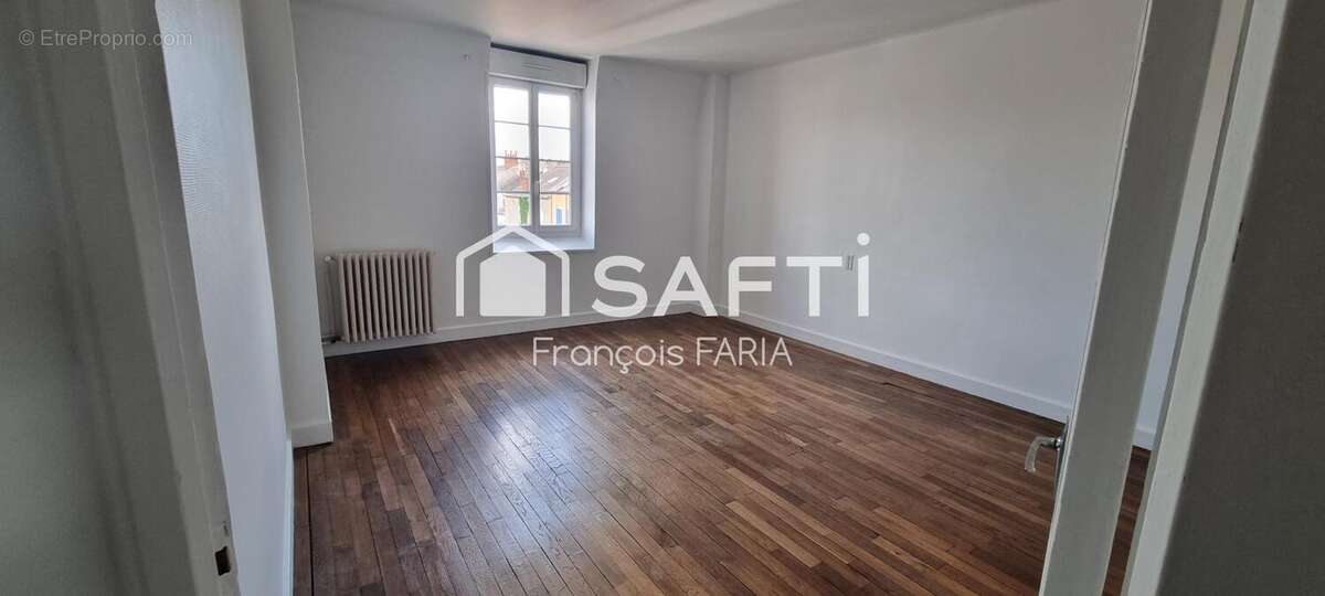 Photo 7 - Appartement à MONTCEAU-LES-MINES