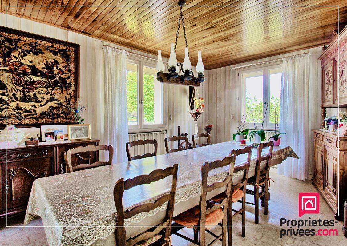 Maison à PIERRE-DE-BRESSE