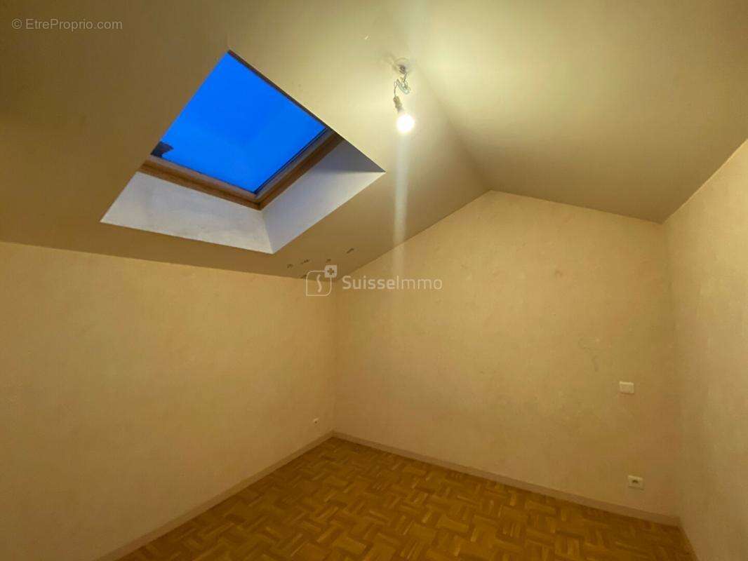 Appartement à VIEU-D'IZENAVE