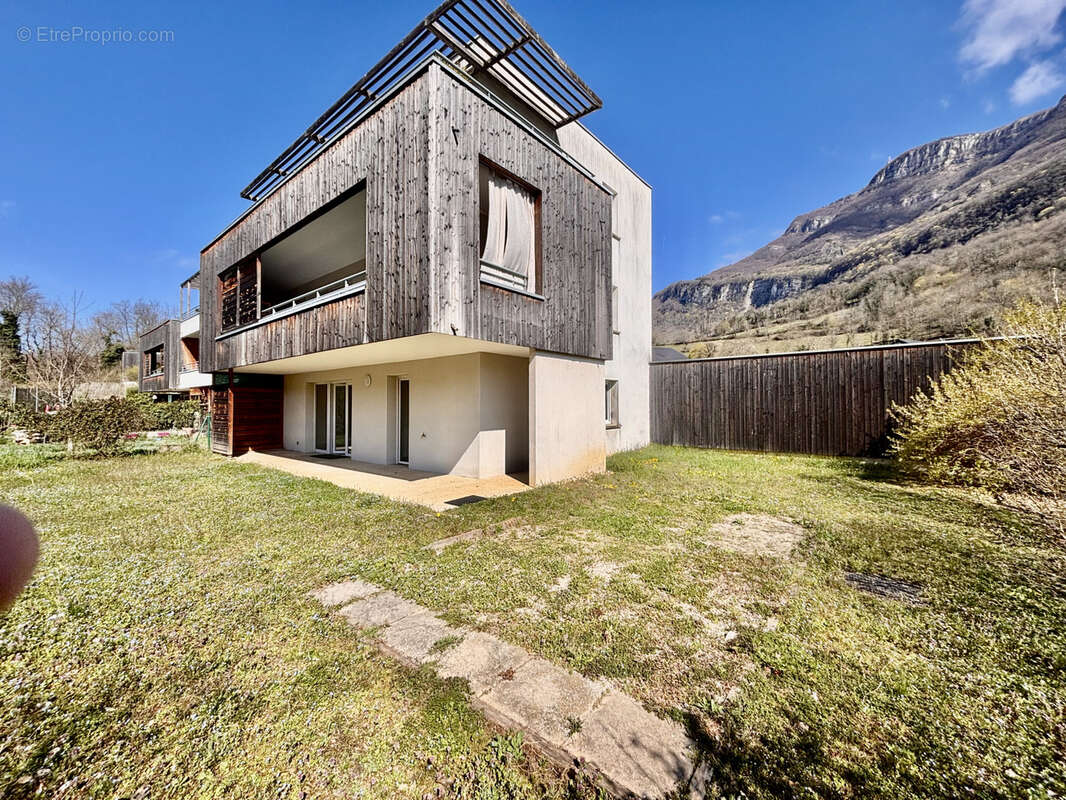 Appartement à SAINT-ALBAN-LEYSSE
