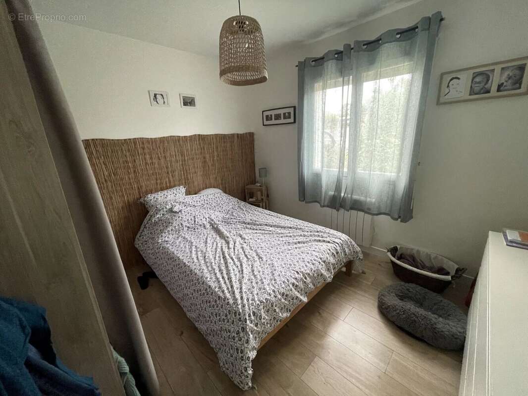 Maison à PINS-JUSTARET