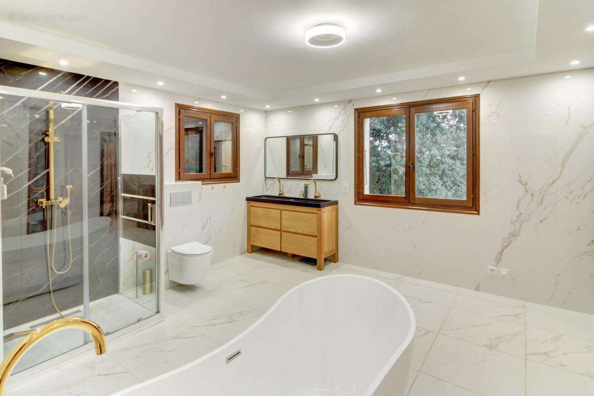 Maison à LA COLLE-SUR-LOUP