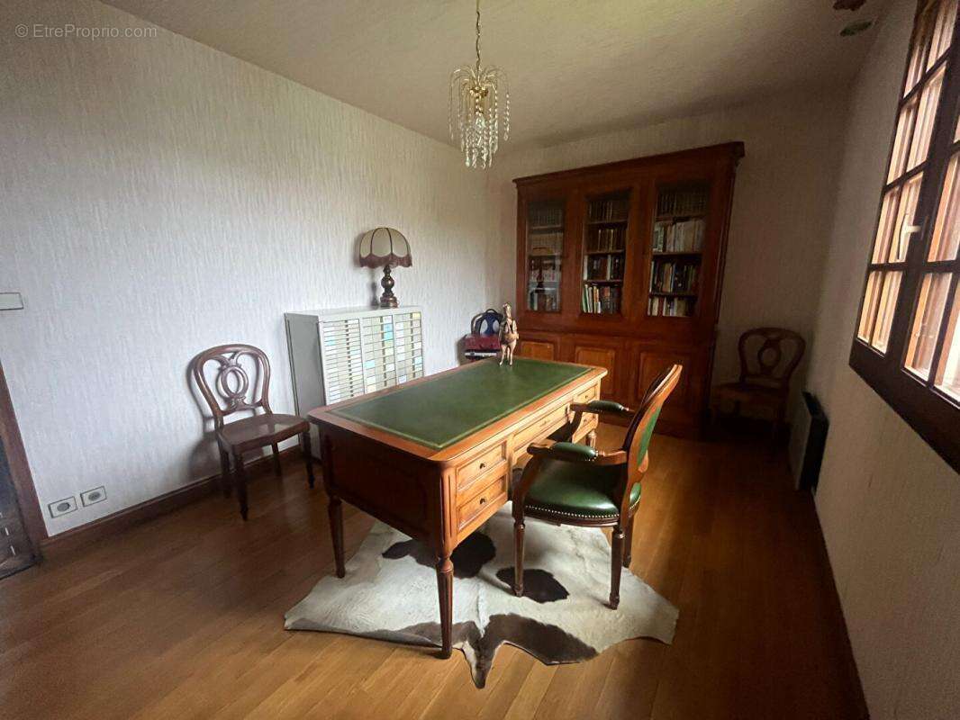 Maison sur sous sol 6 chambres  200 m2 - photo 14