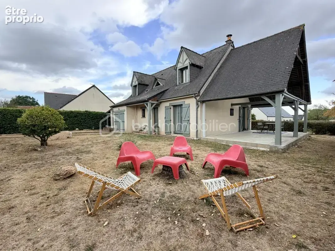 Maison à CERELLES