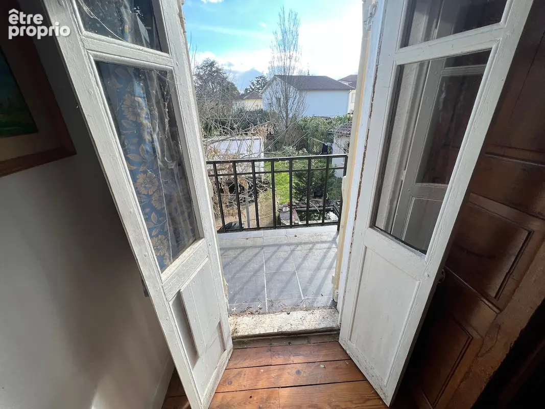 Maison d'environ 220 m² dans un des meilleurs quartiers de Villeneuve sur Lot, proche à pied du centre ville et de toutes ses co - photo 12