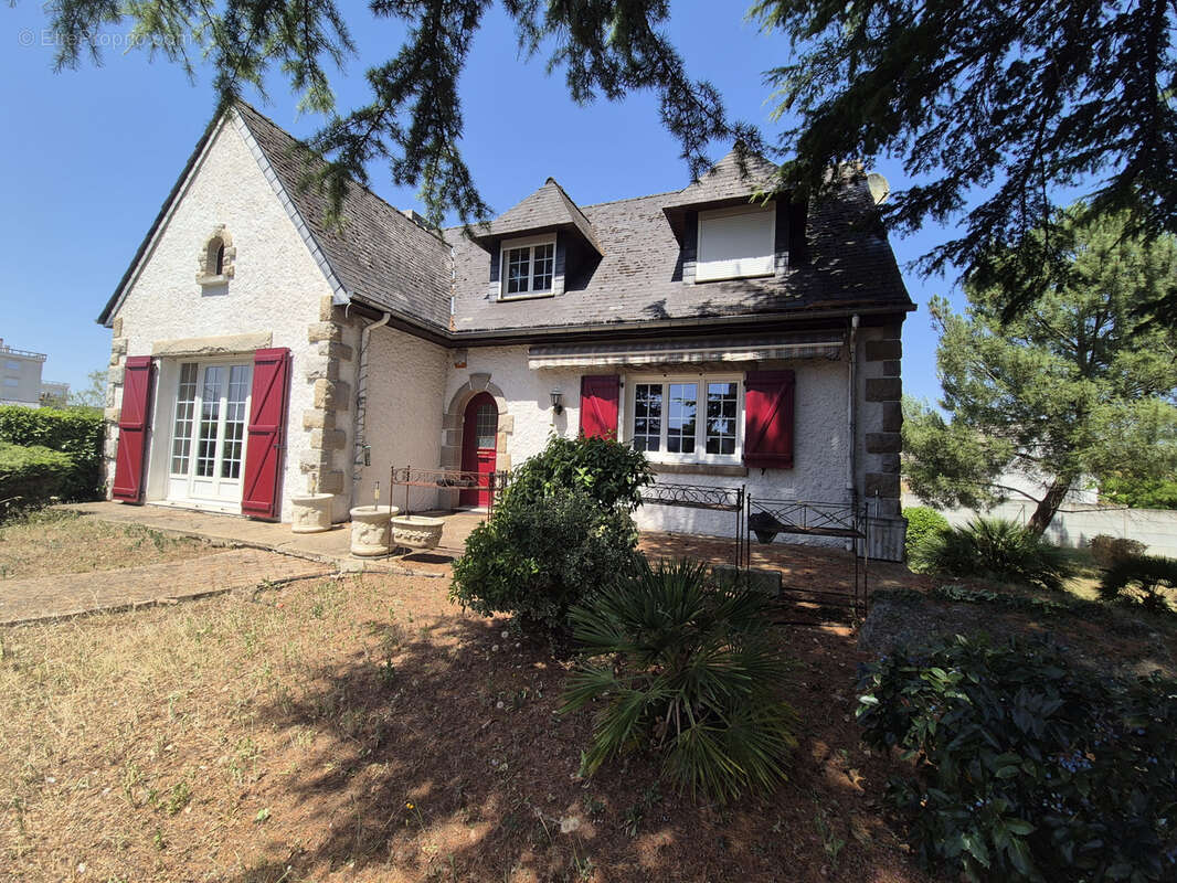 Maison à SABLE-SUR-SARTHE