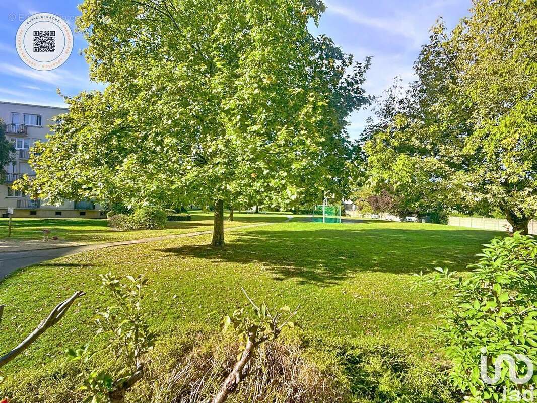 Photo 9 - Appartement à LE PLESSIS-TREVISE