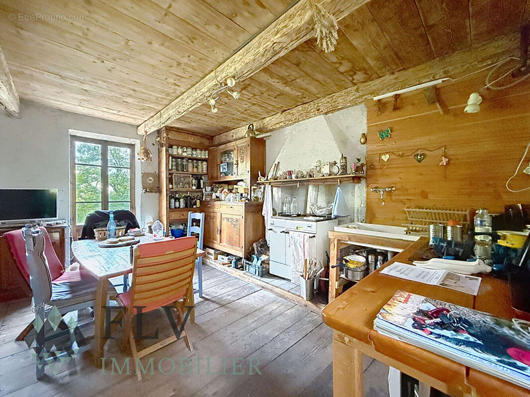 Maison à ISOLA