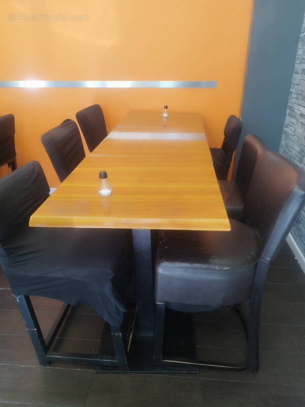 Commerce à ASNIERES-SUR-SEINE