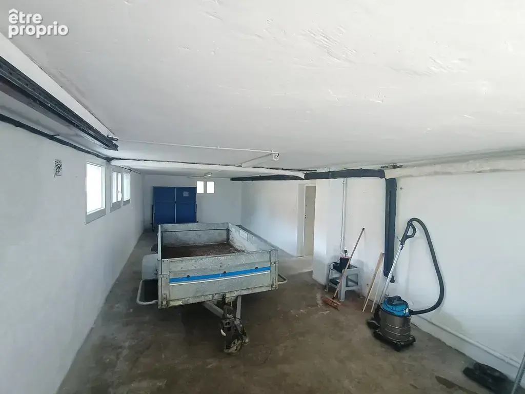 Maison avec garage et petit terrain - photo 10