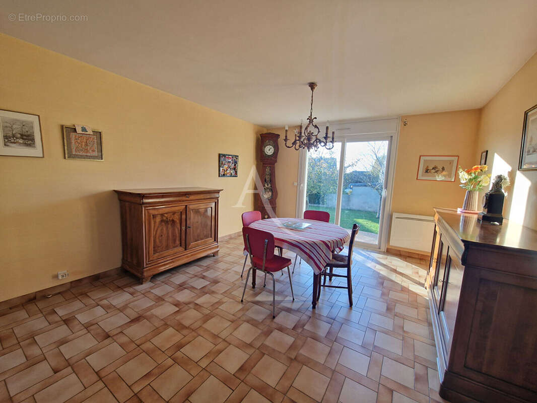 Maison à BONCHAMP-LES-LAVAL