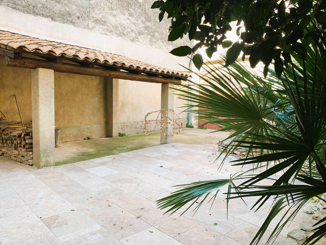 Maison à SAINT-GILLES