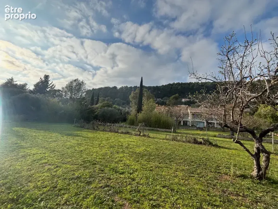 Terrain 583 m² à vendre à Sollies-Pont (83210) - photo 3