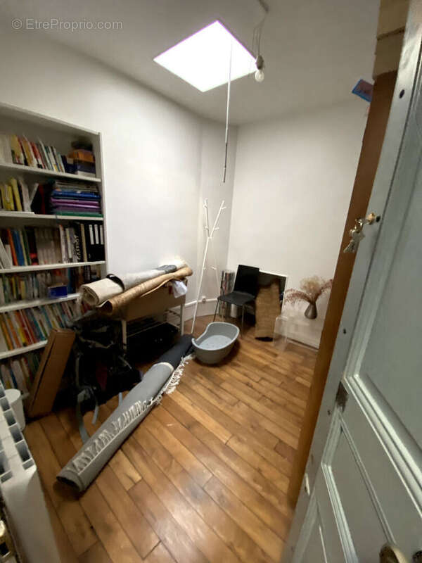 Appartement à PARIS-10E