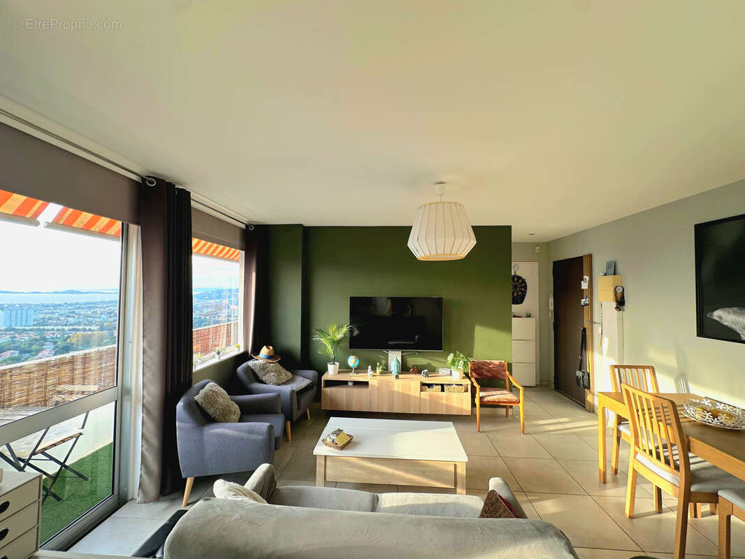 Appartement à MARSEILLE-9E