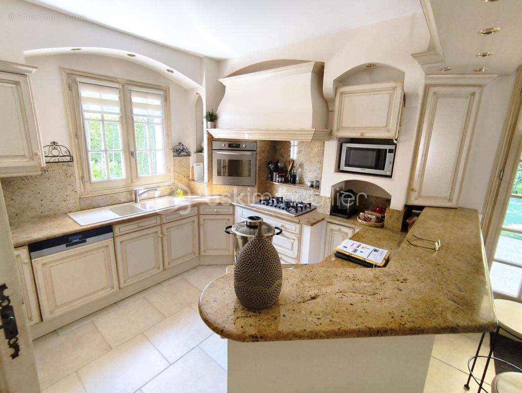 Maison à CLAYE-SOUILLY