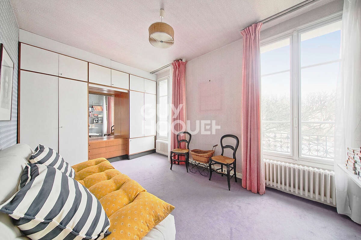 Maison à FONTENAY-TRESIGNY