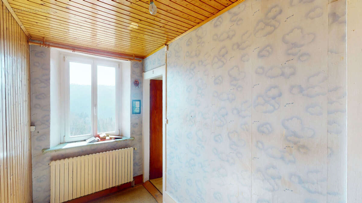 Maison à CHARMAUVILLERS